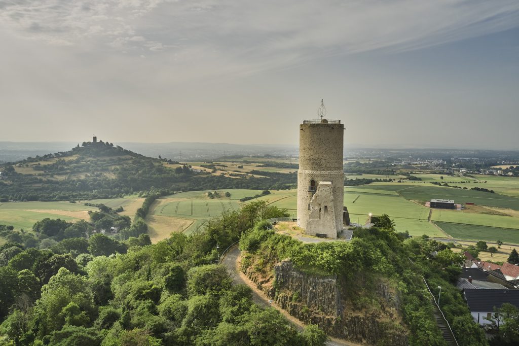 Blick auf die Burg Vetzberg