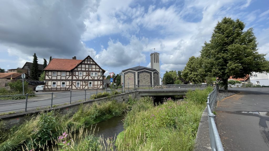 Ansicht des Ortes Morles