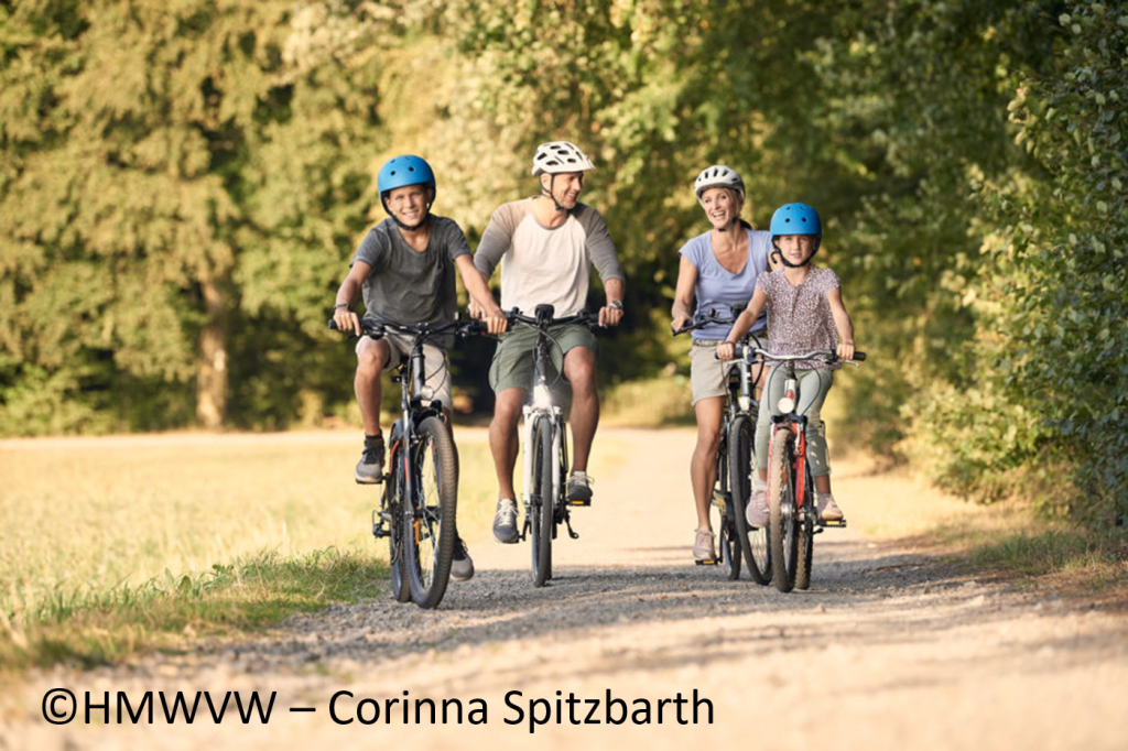 Stadtradeln Foto einer Familie bei einer Radtour